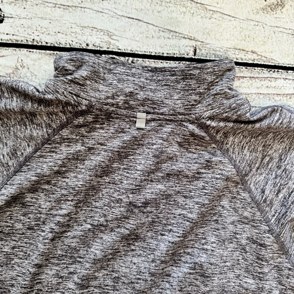 Nike Dri-FIT Running Element 1/2 Zip Pullover XXL‎ Gray Thumbhole Athletic Top - Picture 10 of 12